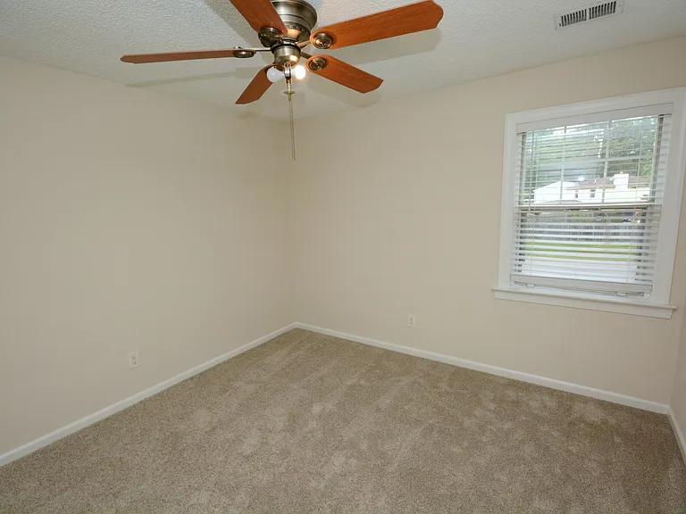 1217 Reardon Cir — Photo 27