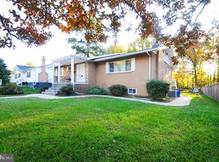 3036 Holmes Run Rd, Falls Church, VA 22042