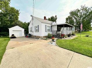 519 W Sunset Dr, Eureka, IL