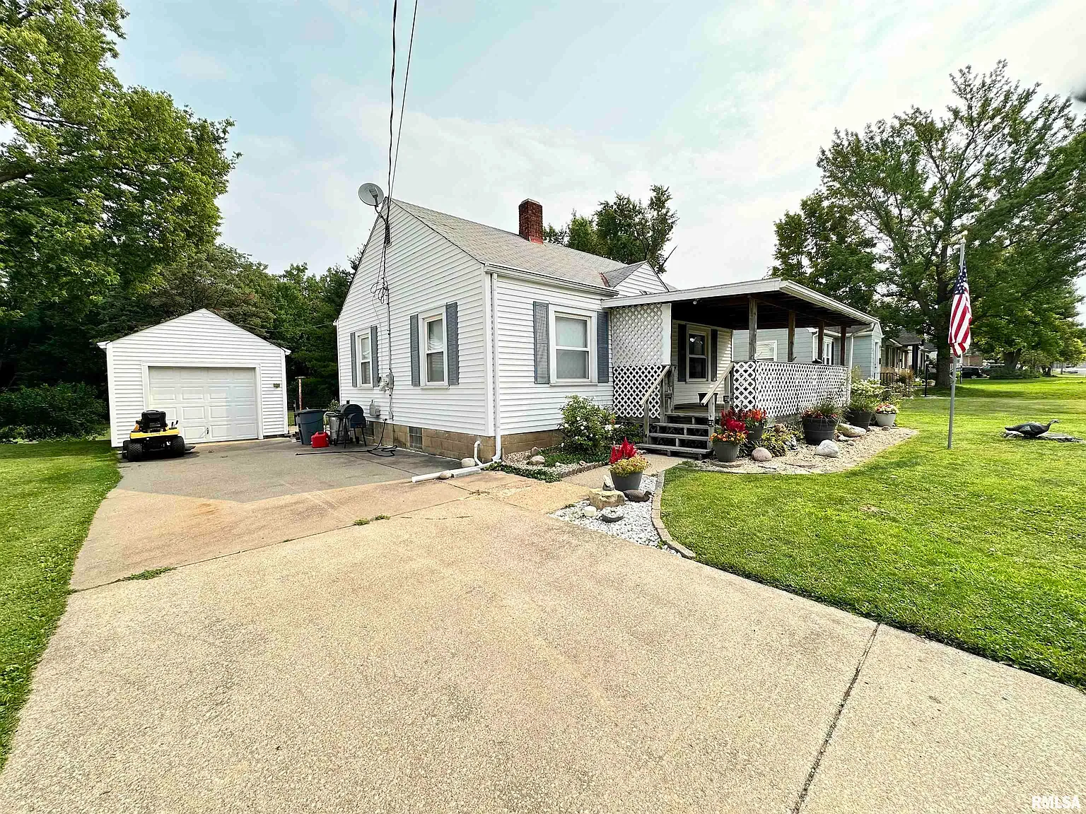 519 W Sunset Dr photo 1