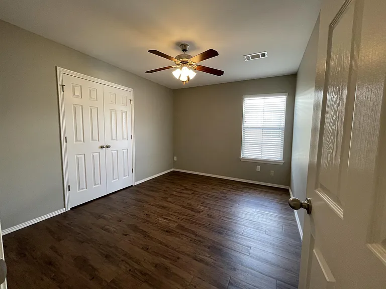 2902 SW Deerfield Blvd #2 — Photo 12
