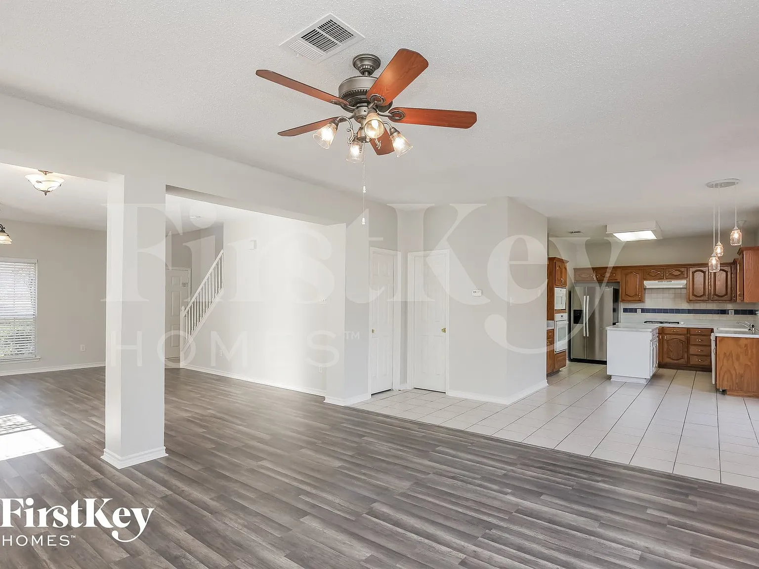 4 bed, 3.5 bath, 2694 sqft, $2,840 — Photo 4