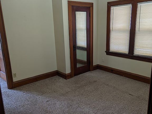 4th image of 2822 N 51st St #2824