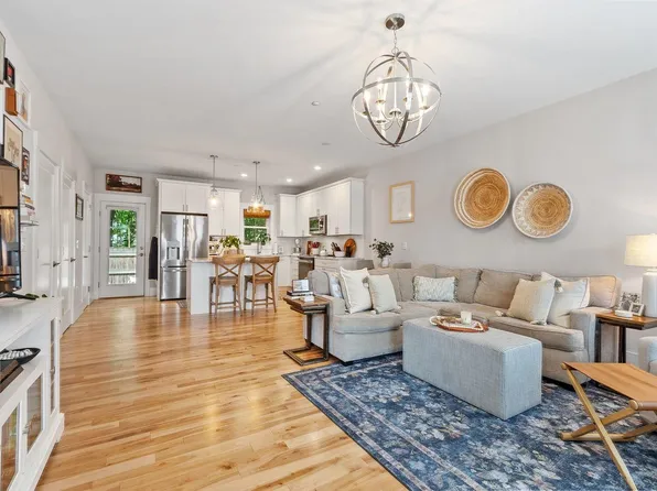 88 Silver Street #3, Dover, NH 03820