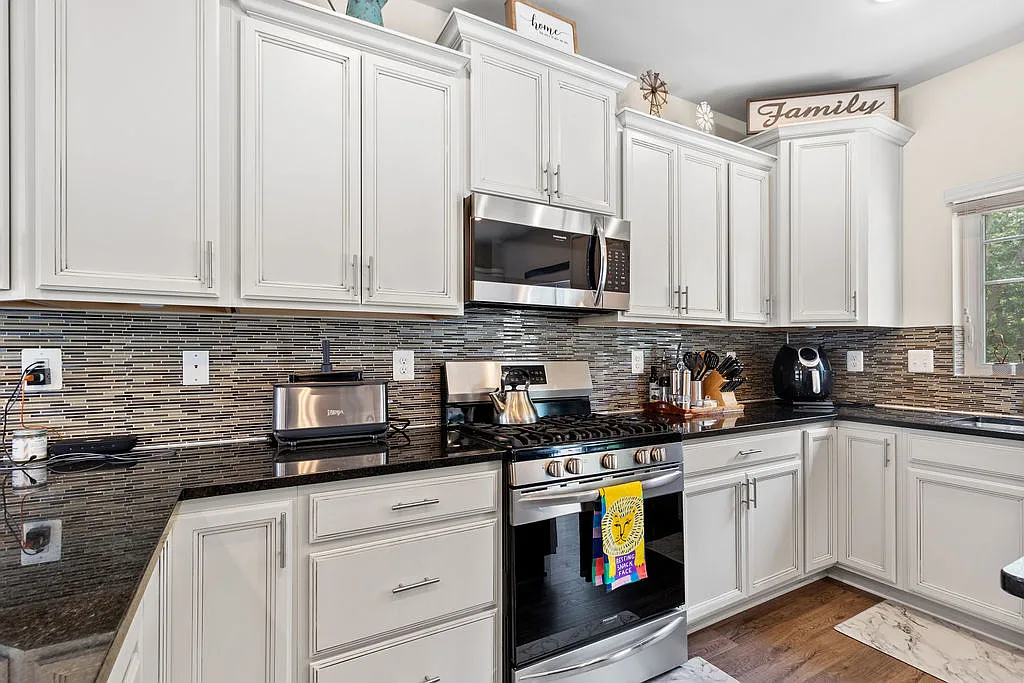 1035 Edenberry Way - 1 — Photo 4