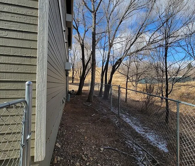 1940 W Yampa St #B — Photo 24