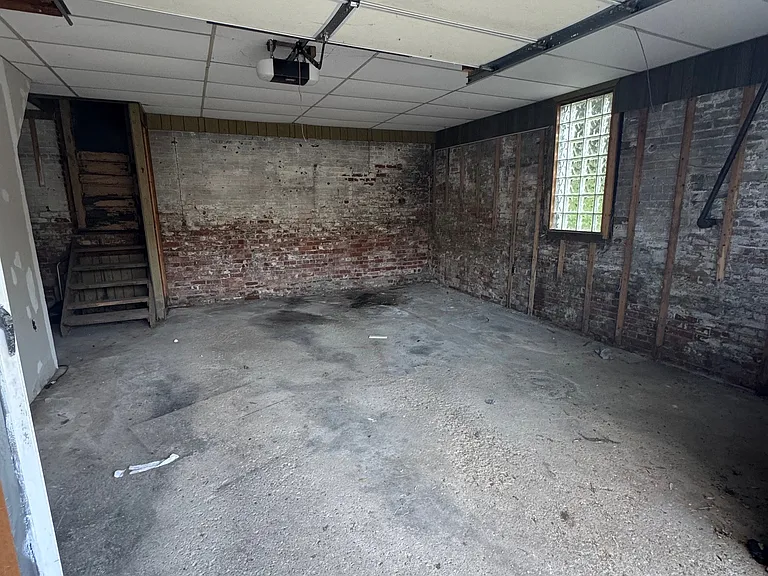 800 Mill St — Photo 13