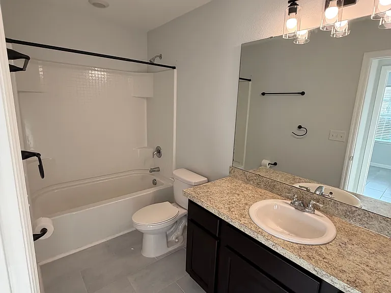 386 Madison Dr #MAIN — Photo 13