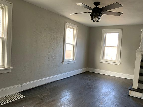 2nd image of 365 Palm Ave