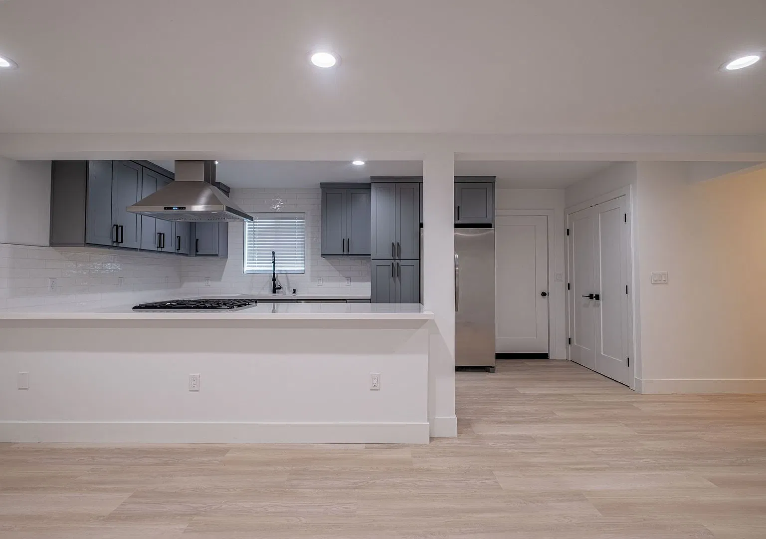 Pullman Lane Residences — Photo 2