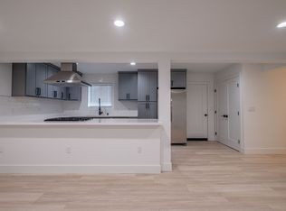 2107 Pullman Ln #E, Redondo Beach, CA 90278