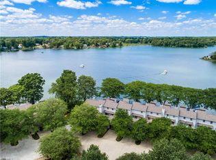 1372 Stardust Ave NW, Canton, OH 44708