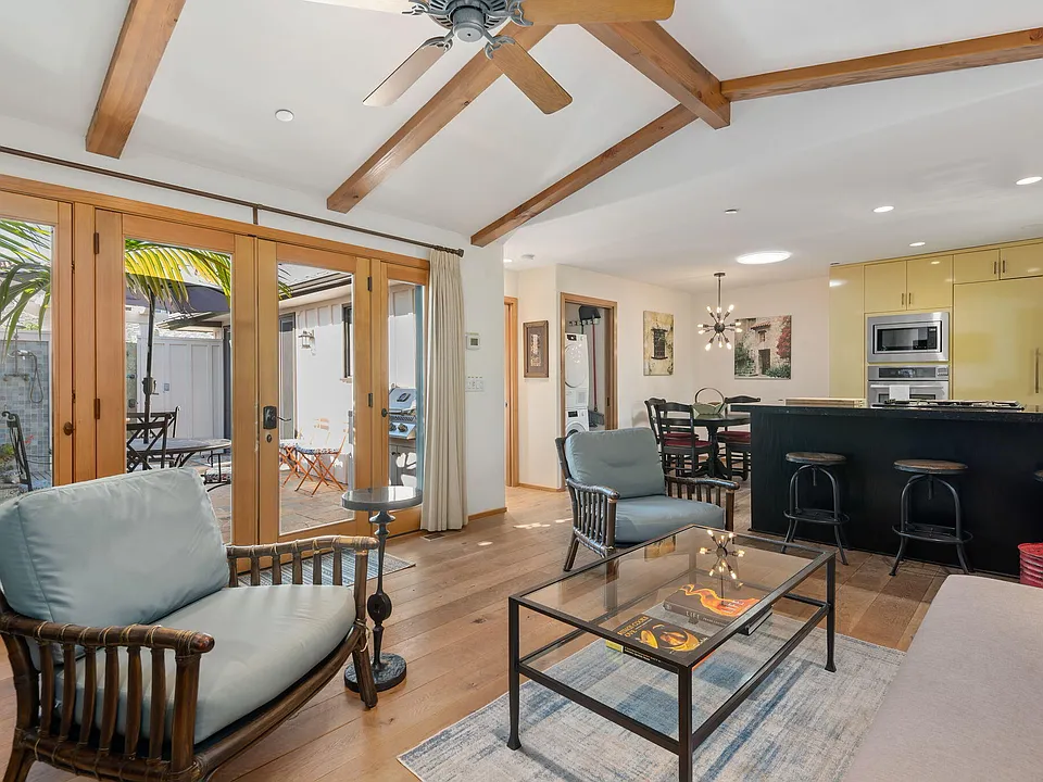 411 Orilla Del Mar Dr
