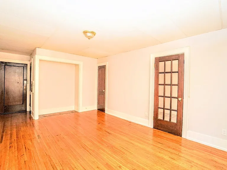 49 Troup St — Photo 19