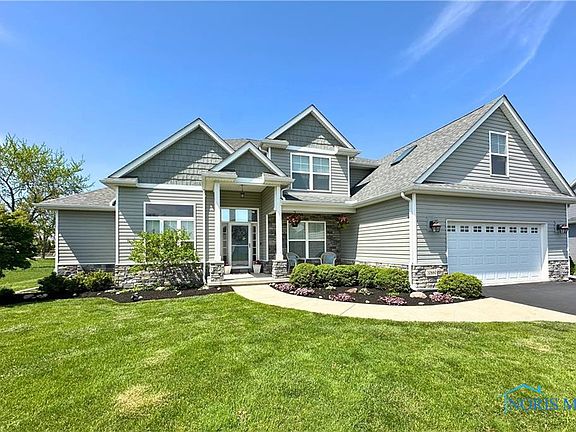 3rd image of 10880 Bay Trace Dr