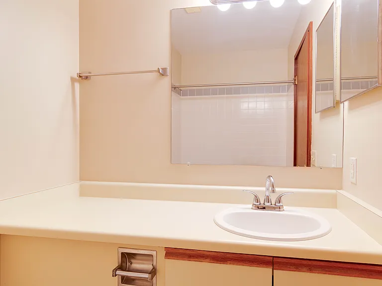 The Littletown Apartments — Photo 16