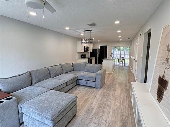 4th image of 8043 Puffin Dr