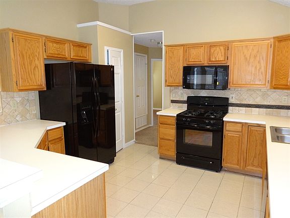 5th image of 3511 Primrose Ct