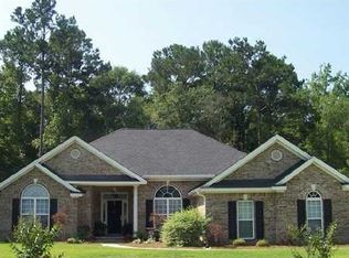 29 Victors Ct, Richmond Hill, GA 31324