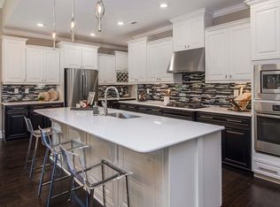 9113 Daring Ct, Charlotte, NC 28215