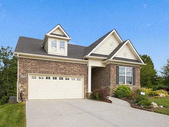 2nd image of 1200 Loggerhead Ln