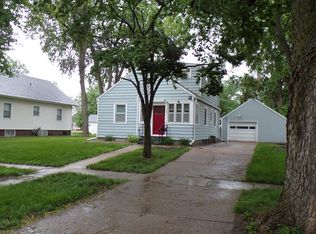 1409 10th St, Columbus, NE 68601