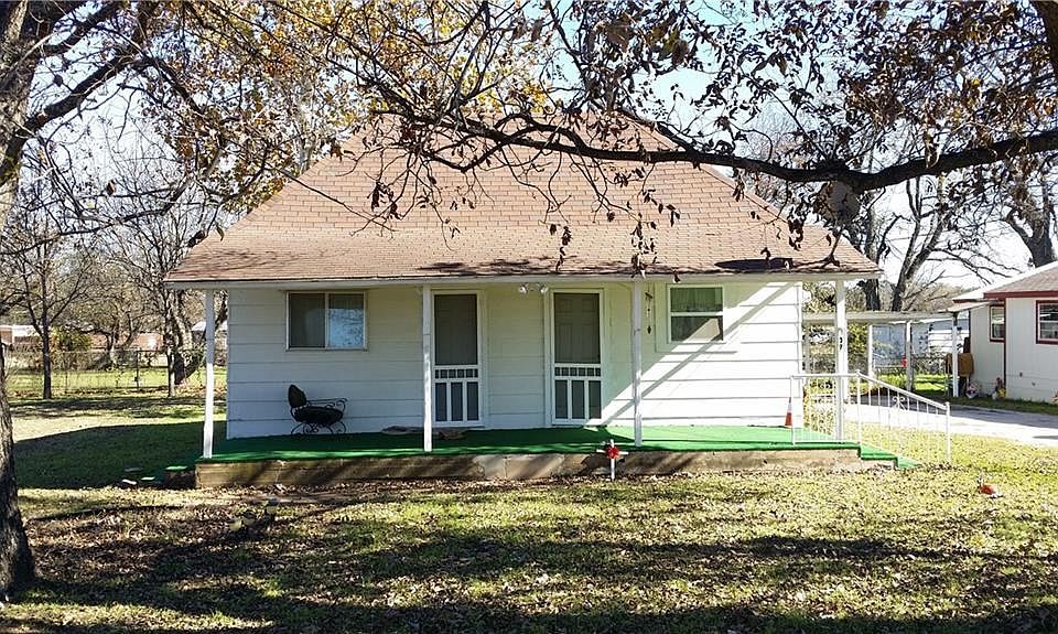 Charming 700 sq ft cottage