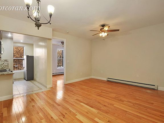 3rd image of 703 Flatbush Ave