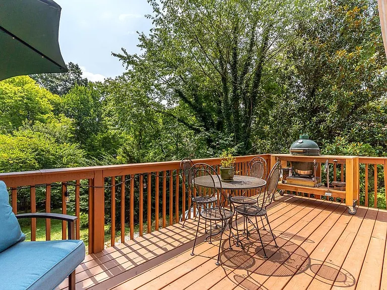 3212 Berkley Dr — Photo 7