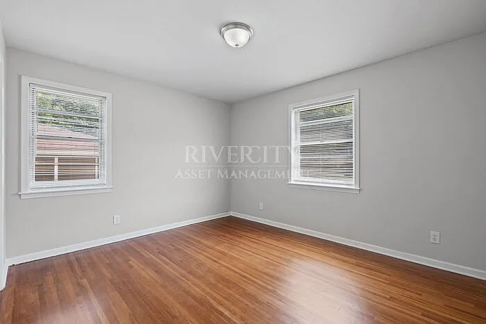 3975 Bishops Bridge Rd — Photo 13