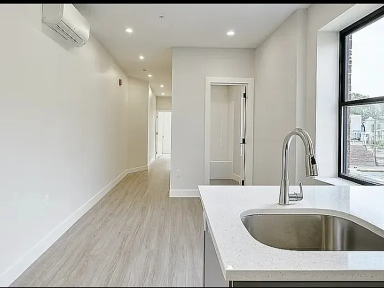269 Kennedy Blvd #4B — Photo 8