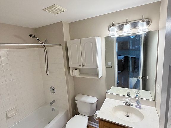 3rd image of 135 Braintree Dr