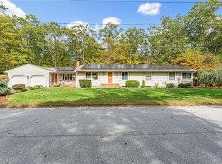 34 Highland Ter, Scituate, RI 02857