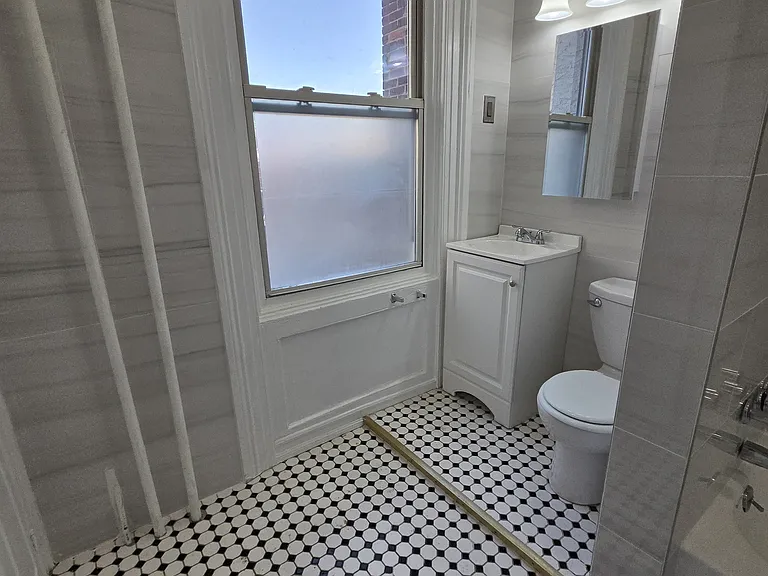 23 Main St #2 — Photo 9