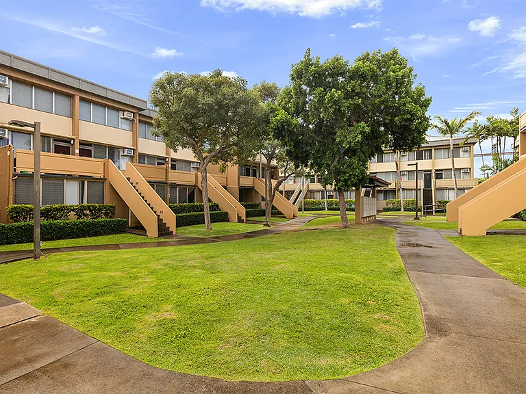 Waena Apartments — Photo 24