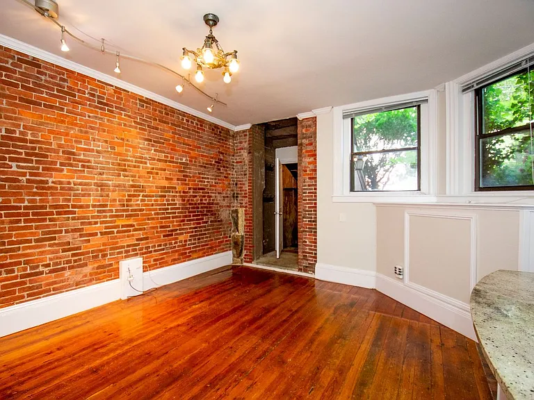 189 Beacon St #1 — Photo 7