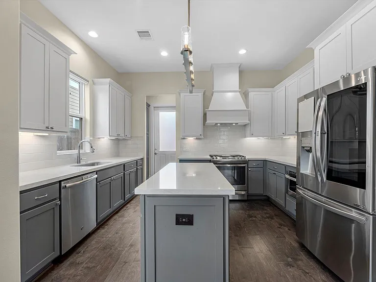 55 Red Harper Dr — Photo 4