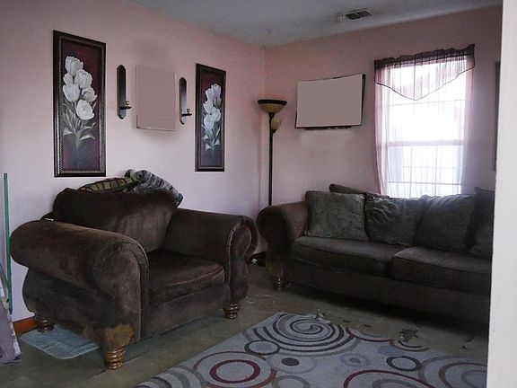 4th image of 306 N Avenue A