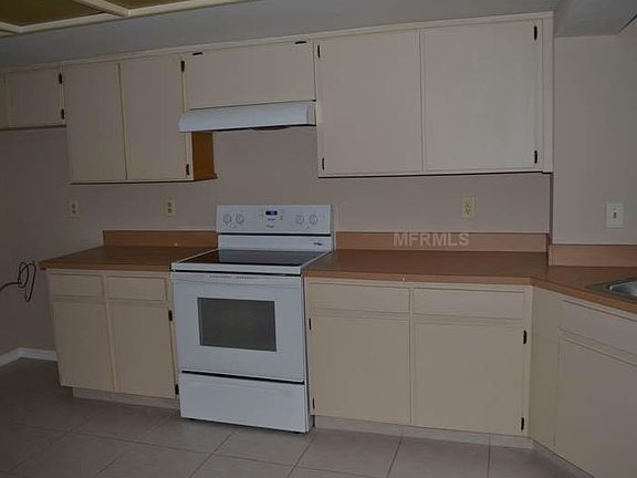 4th image of 2816 Countrybrook Dr APT 14