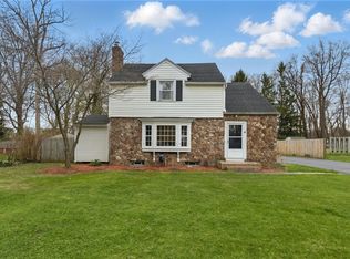 5 Rye Rd, Rochester, NY 14626