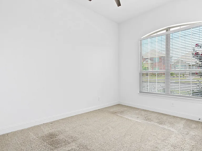 1413 Buckeye Trl — Photo 25