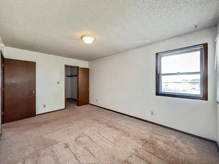 515 S 4th St #36 — Photo 7