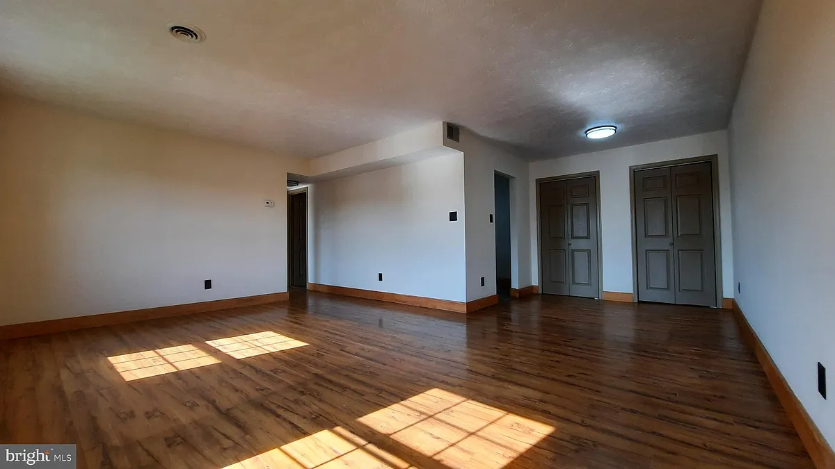 Building Photo - 1416 N Shenandoah Ave #8