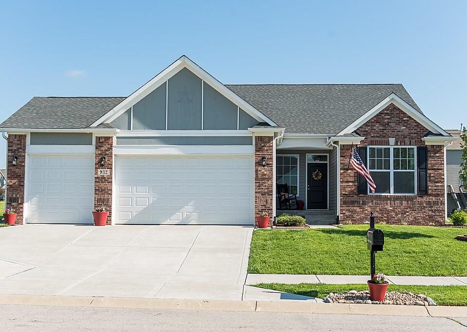 1st image of 932 Morley Ln