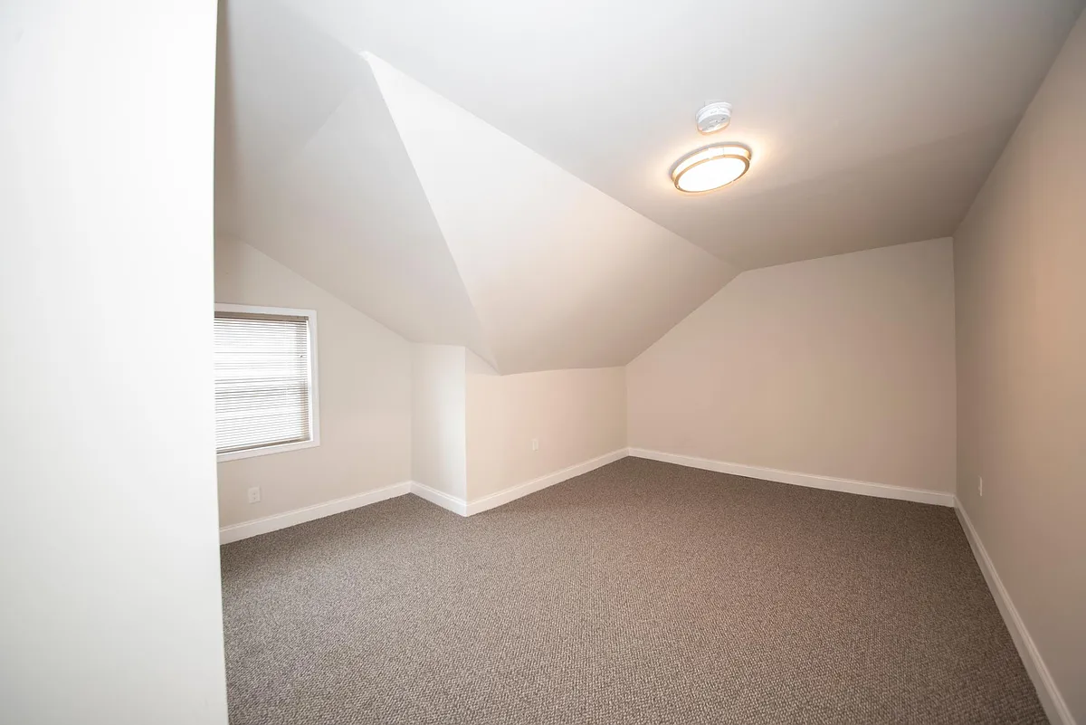 Building Photo - 3507 Powhatan Ave #3