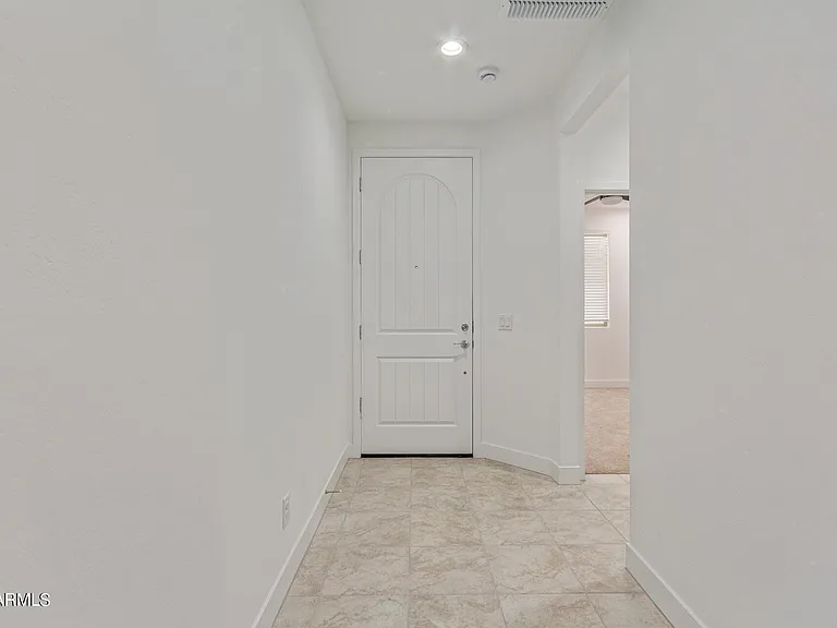 8931 W Colter St — Photo 3