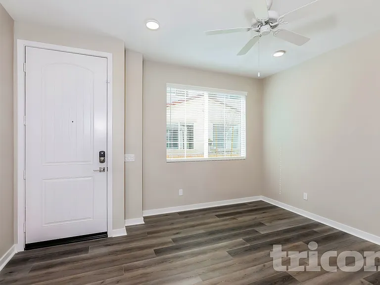 24680 Saber Ct — Photo 3