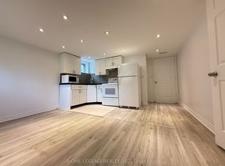 427 Taylor Mills Dr S UNIT B, Richmond Hill, ON L4C 2T3
