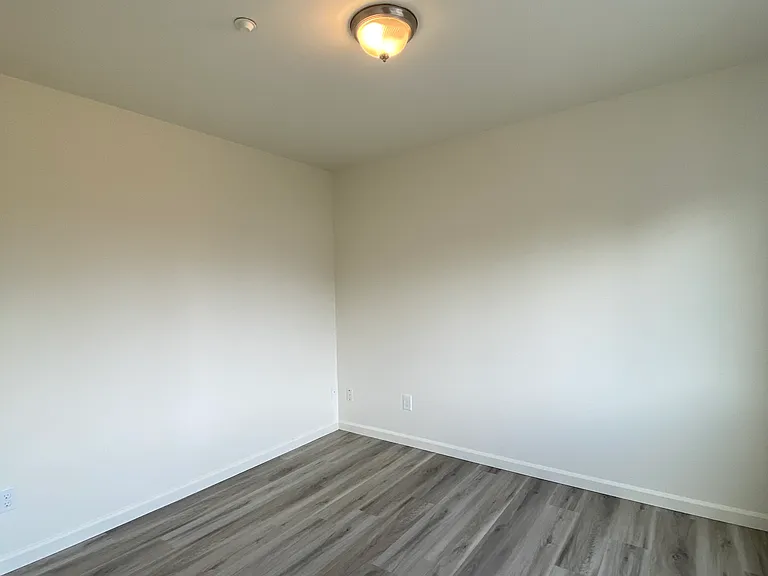114 W Adams Ave #19 — Photo 21