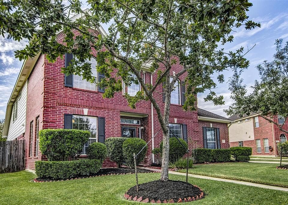 1st image of 10106 Elder Mill Ln